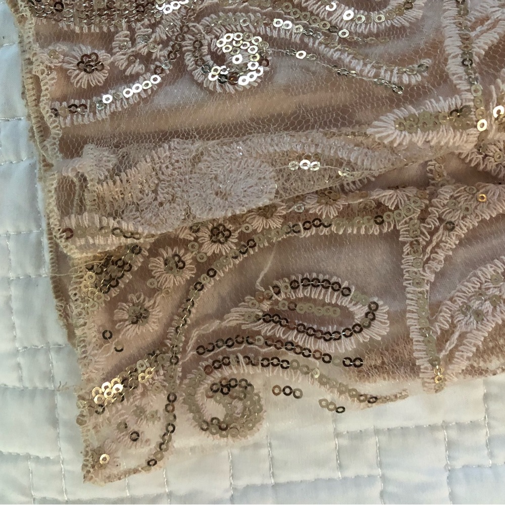 EUC Quiz Sleeveless Sequin Full length Gown - Champagne Gold w/Peachy/Rose Tones - Picture 12 of 15